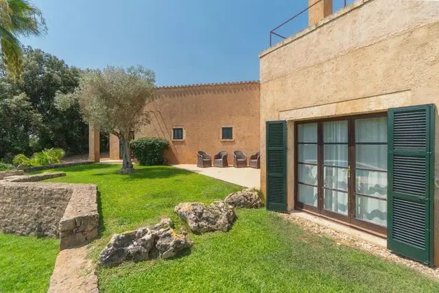 Finca Esteva: Header #1