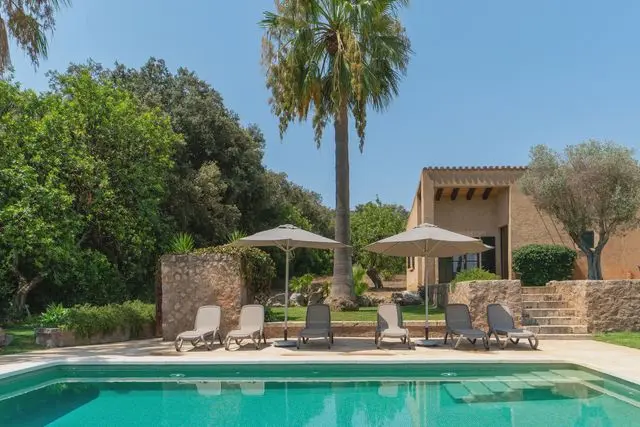 Finca Esteva: Header #1