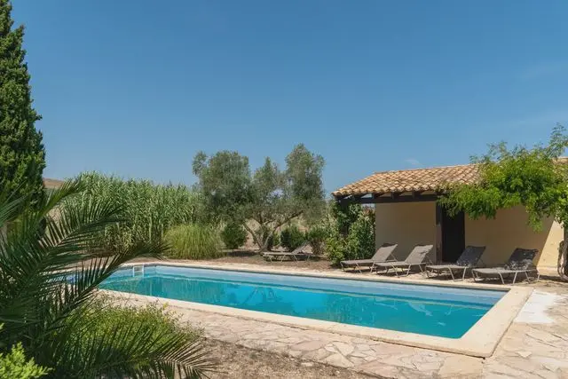 Finca Alzina