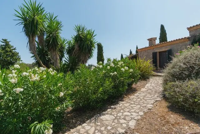 Finca Alzina: Header #1